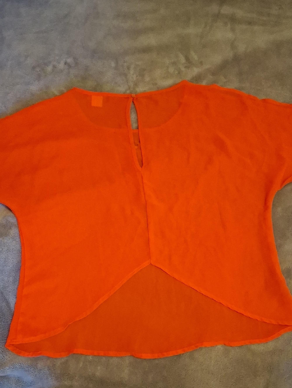 Limité Red Short Sleeve Top with Embellished Neckline - Picture 3 of 5